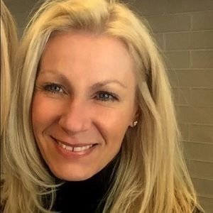 Meet your Posher, Deborah